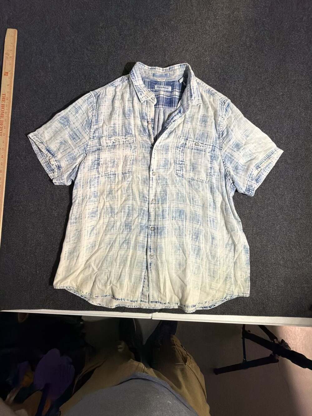 Tommy Bahama Mens Short Sleeve Blue White Acid Wash Plaid Button Up Shirt